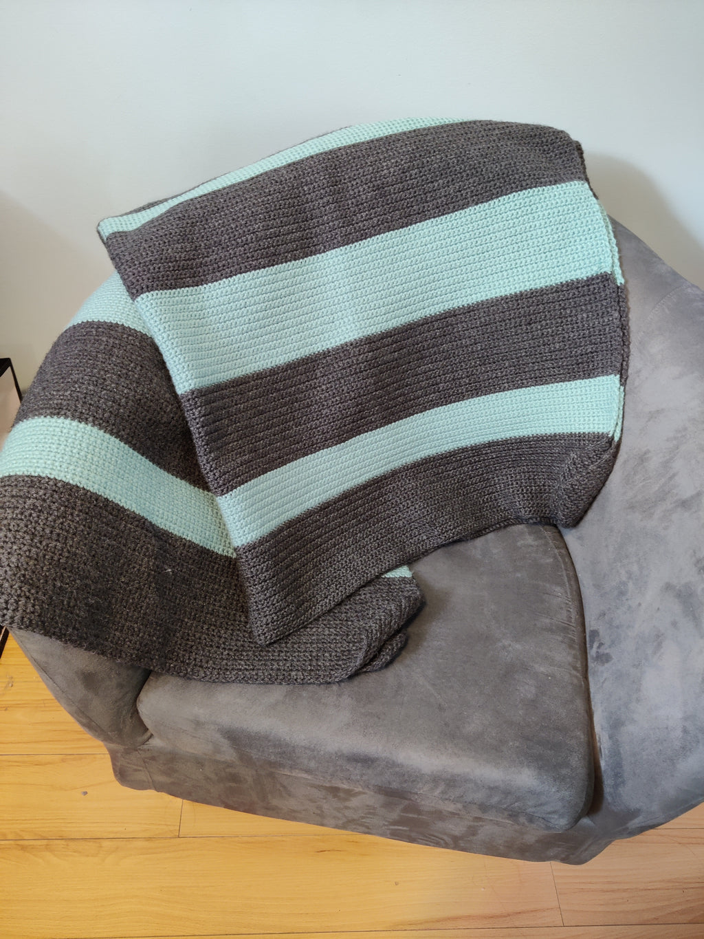 Aqua and gray crochet blanket 